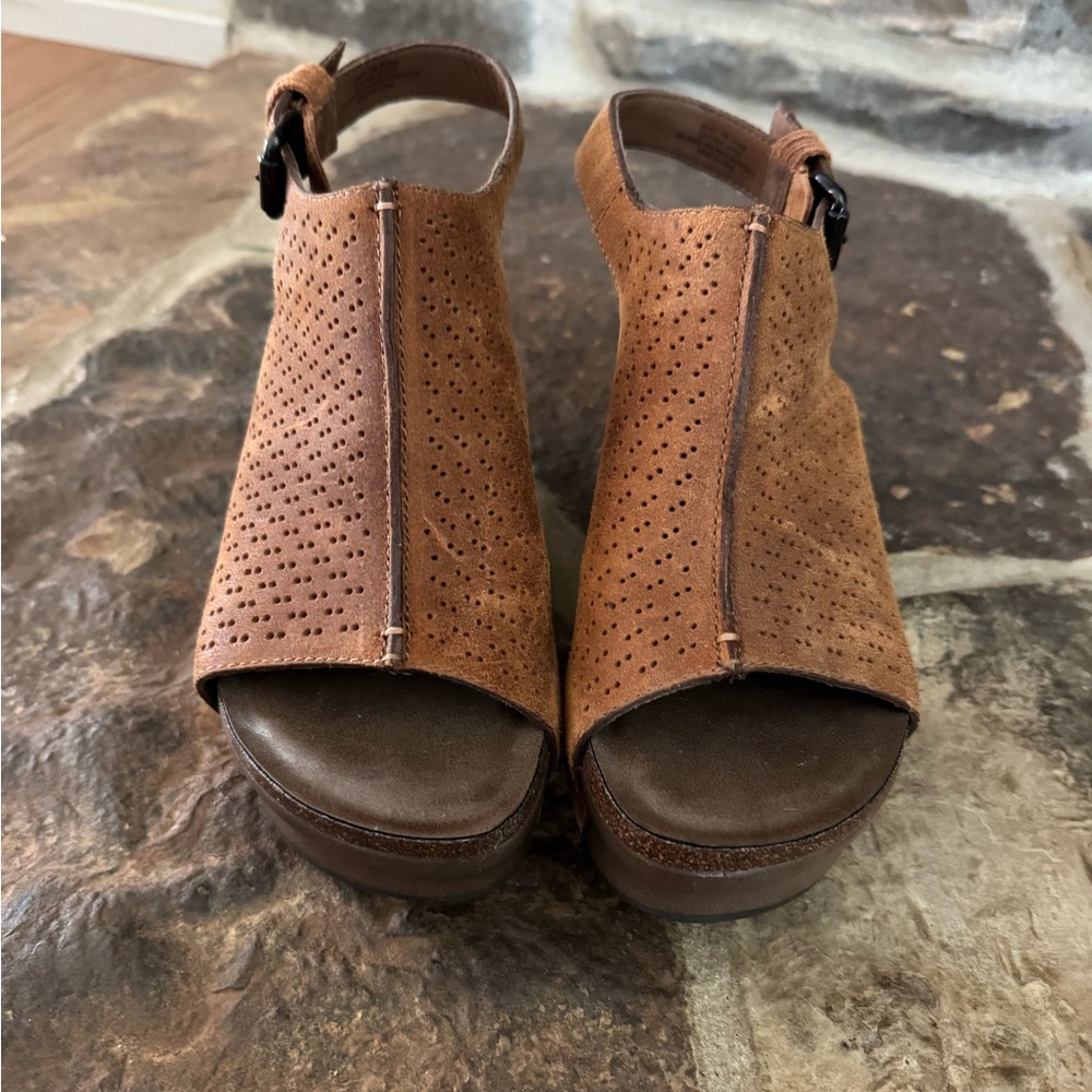 Women's OTBT Brown Suede Perforated Platform Sandals